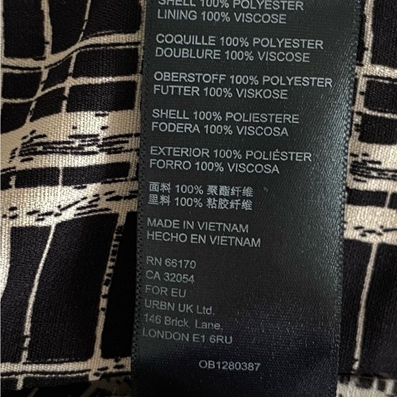 URBAN OUTFITTERS • Black and Cream Plaid Print Wrap Midi Dress • Small - Picture 6 of 13